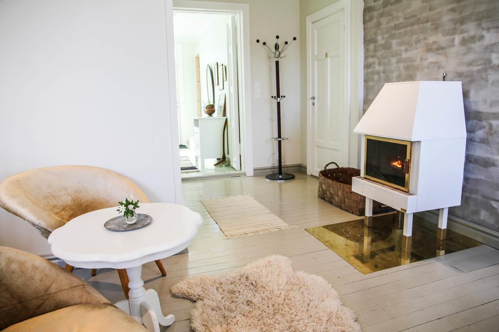 Bed and Breakfast Brobacka Gasthem Jomala Экстерьер фото